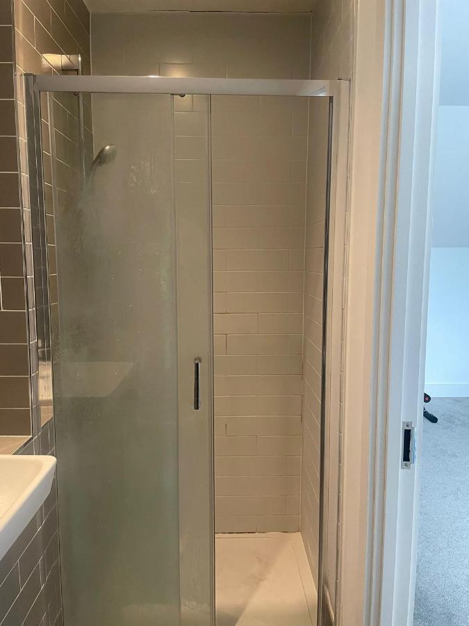 Rendezvous Apartment รอมฟอร์ด ภายนอก รูปภาพ